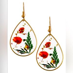 Dry Flower & Resin Teardrop Dangle Earring Set
NEW